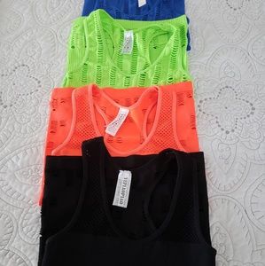 4 pieces  exercises  tank tops